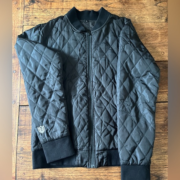 Ladies Namaste in Muskoka Quilted Light Bomber - Picture 2 of 5